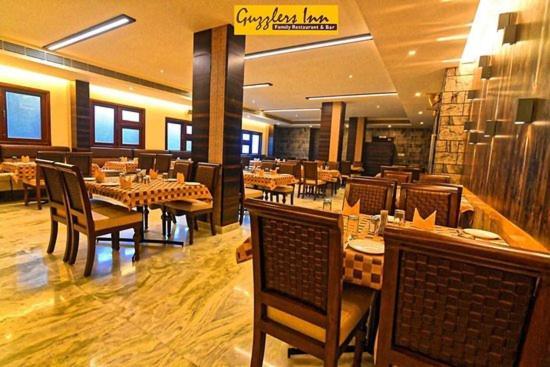 Hotel Ashlesh Маніпала Екстер'єр фото