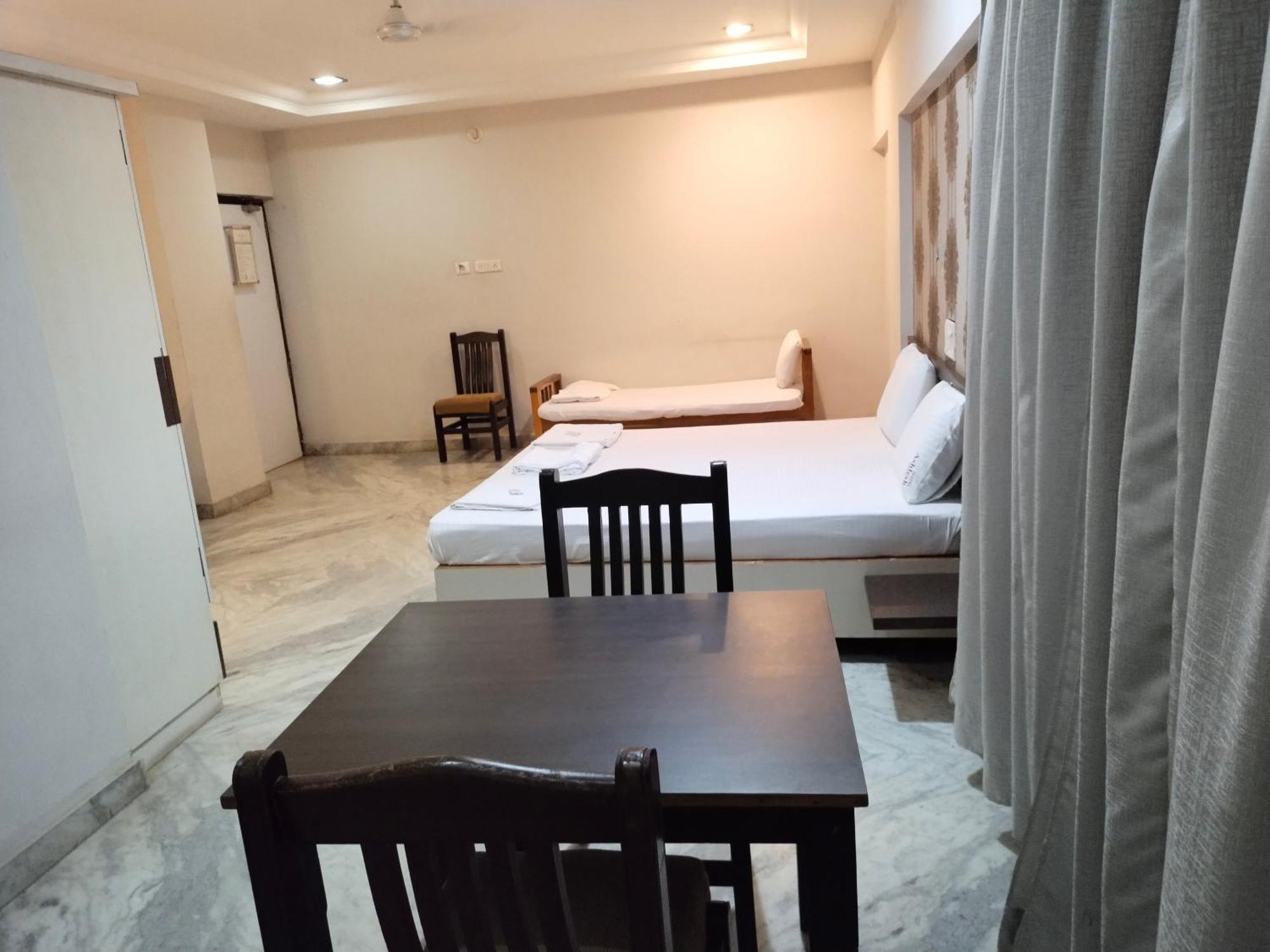 Hotel Ashlesh Маніпала Екстер'єр фото