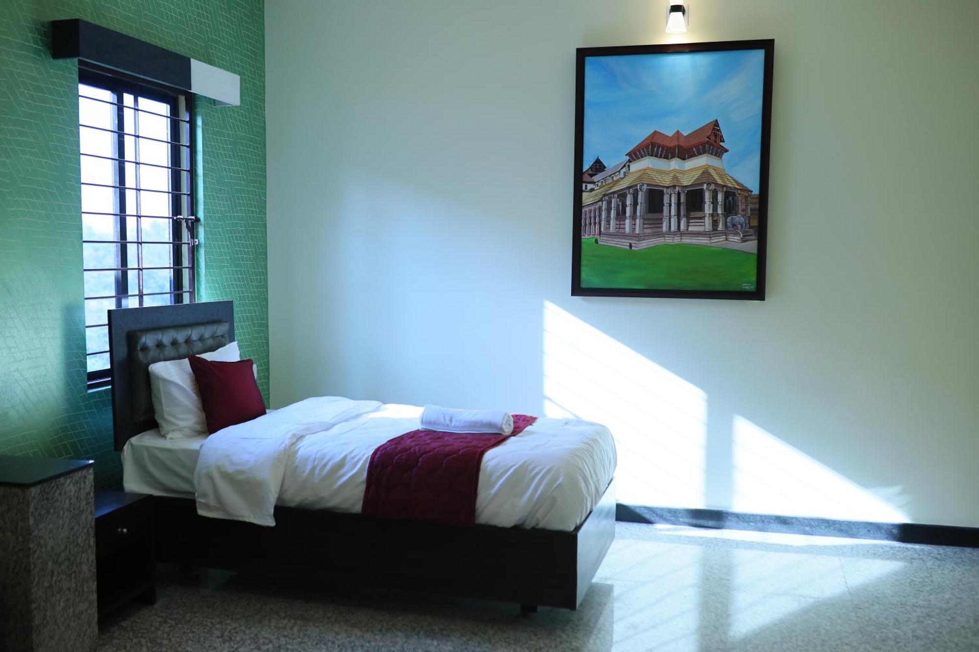 Hotel Ashlesh Маніпала Екстер'єр фото