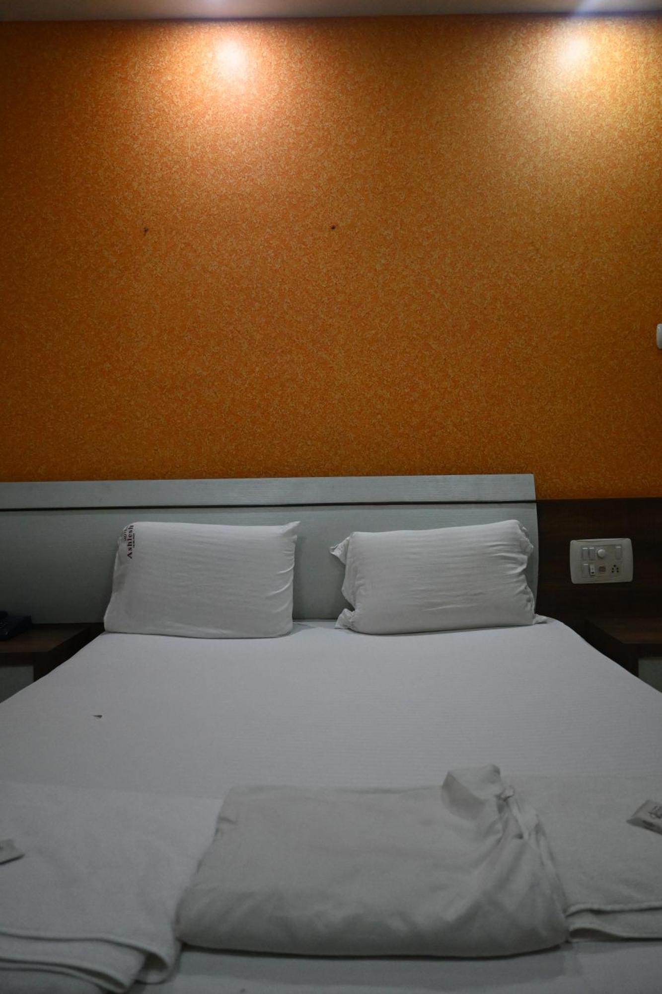 Hotel Ashlesh Маніпала Екстер'єр фото