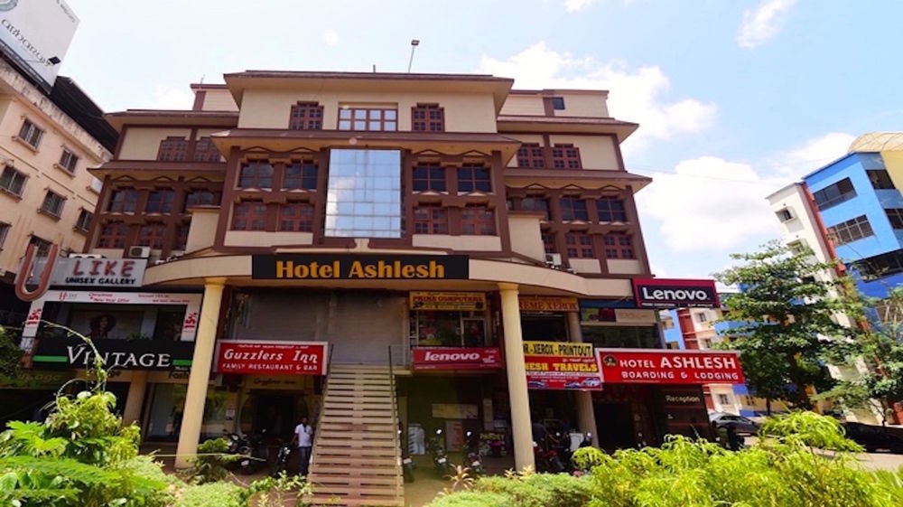 Hotel Ashlesh Маніпала Екстер'єр фото